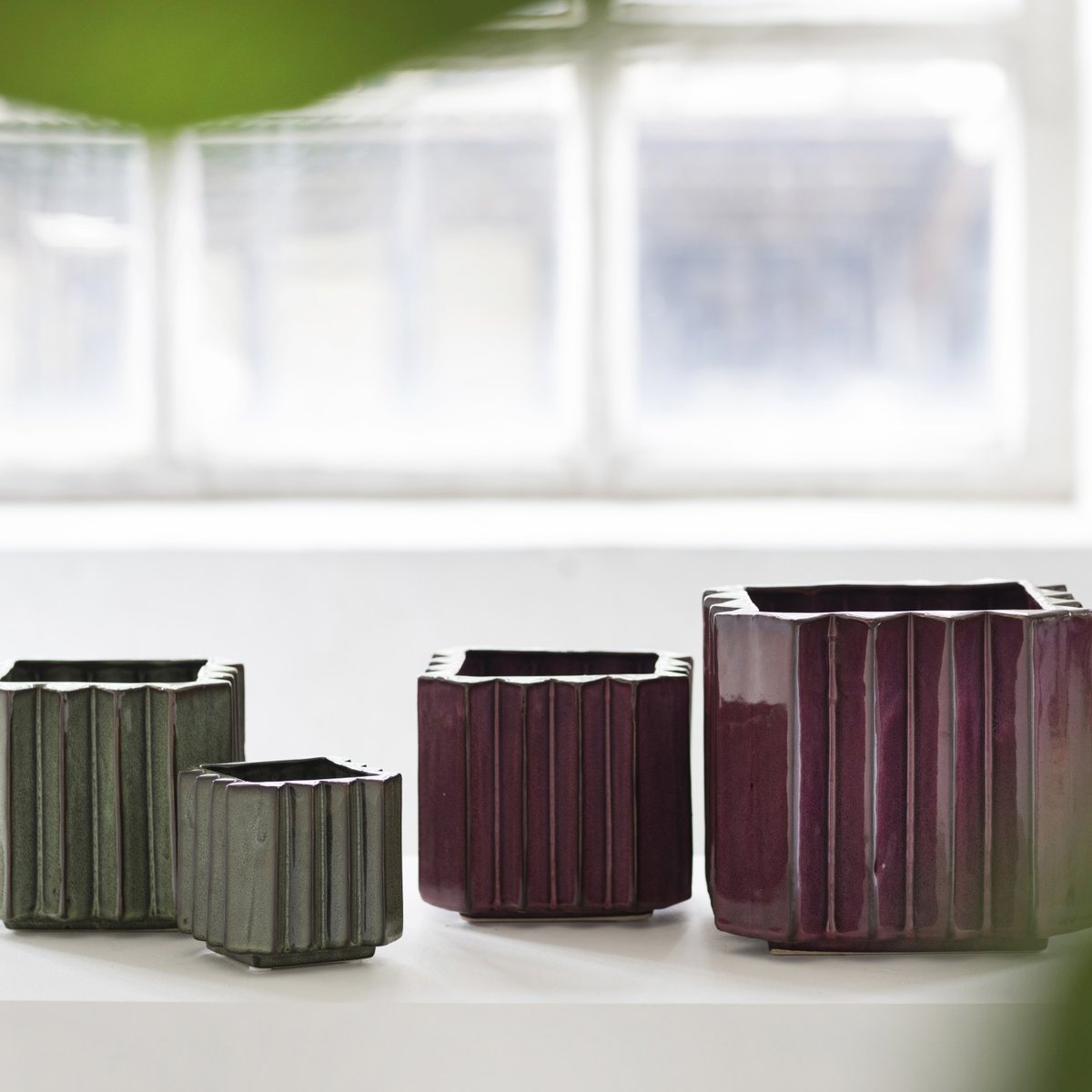 Pot de Fleurs Carré Small violet, SERAX