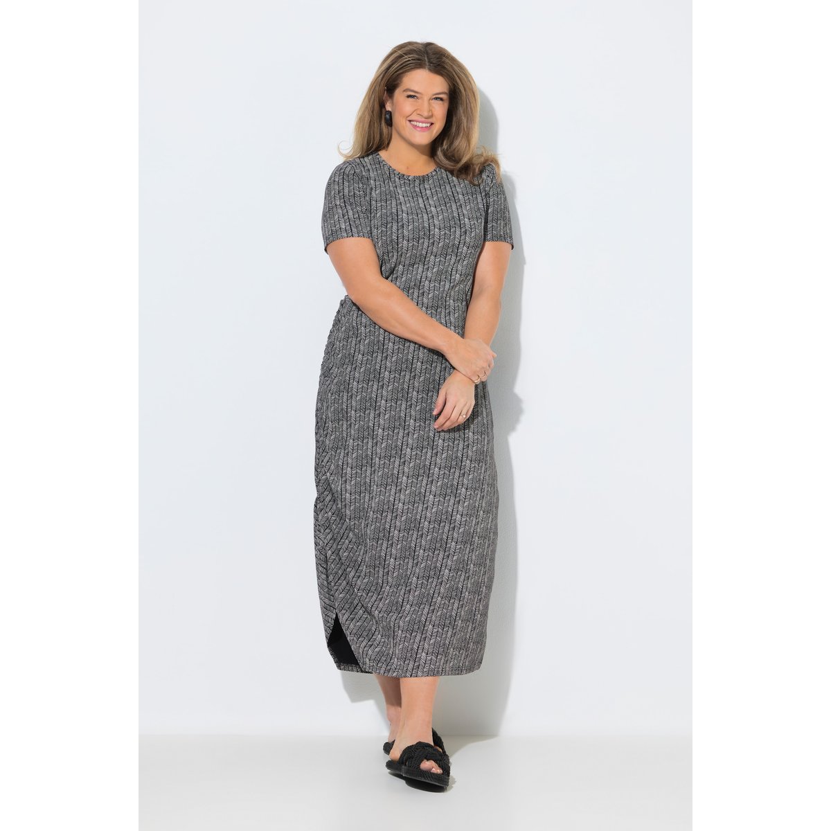 Robe longue, chevron, col rond noir, ULLA POPKEN