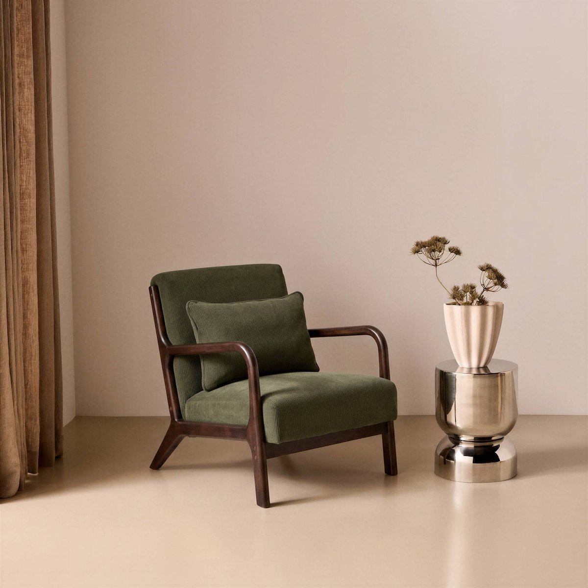 Fauteuil scandinave bois d'hévéa teinté wengé et velours côtelé LORENS vert, SWEEEK