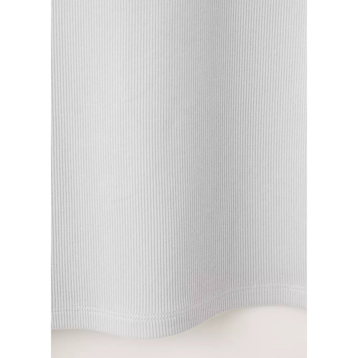 Chemise de nuit en coton et viscose à encolure en V gris, MANGO