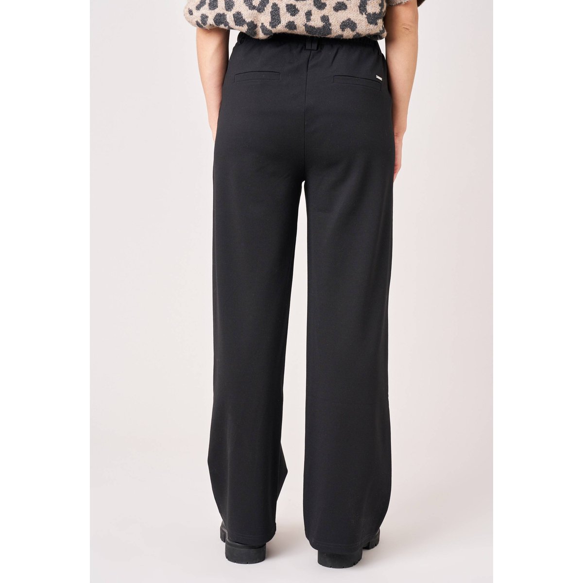 Pantalon large femme en maille interlock NOA black, DEELUXE