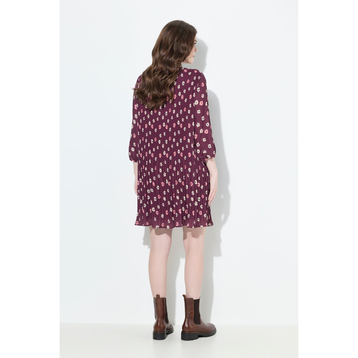 Robe plissée doublée, motif à fleurs rouge vin foncé, ULLA POPKEN