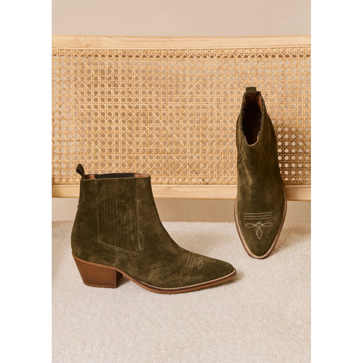Bottines en cuir kaki, LA FEE MARABOUTEE