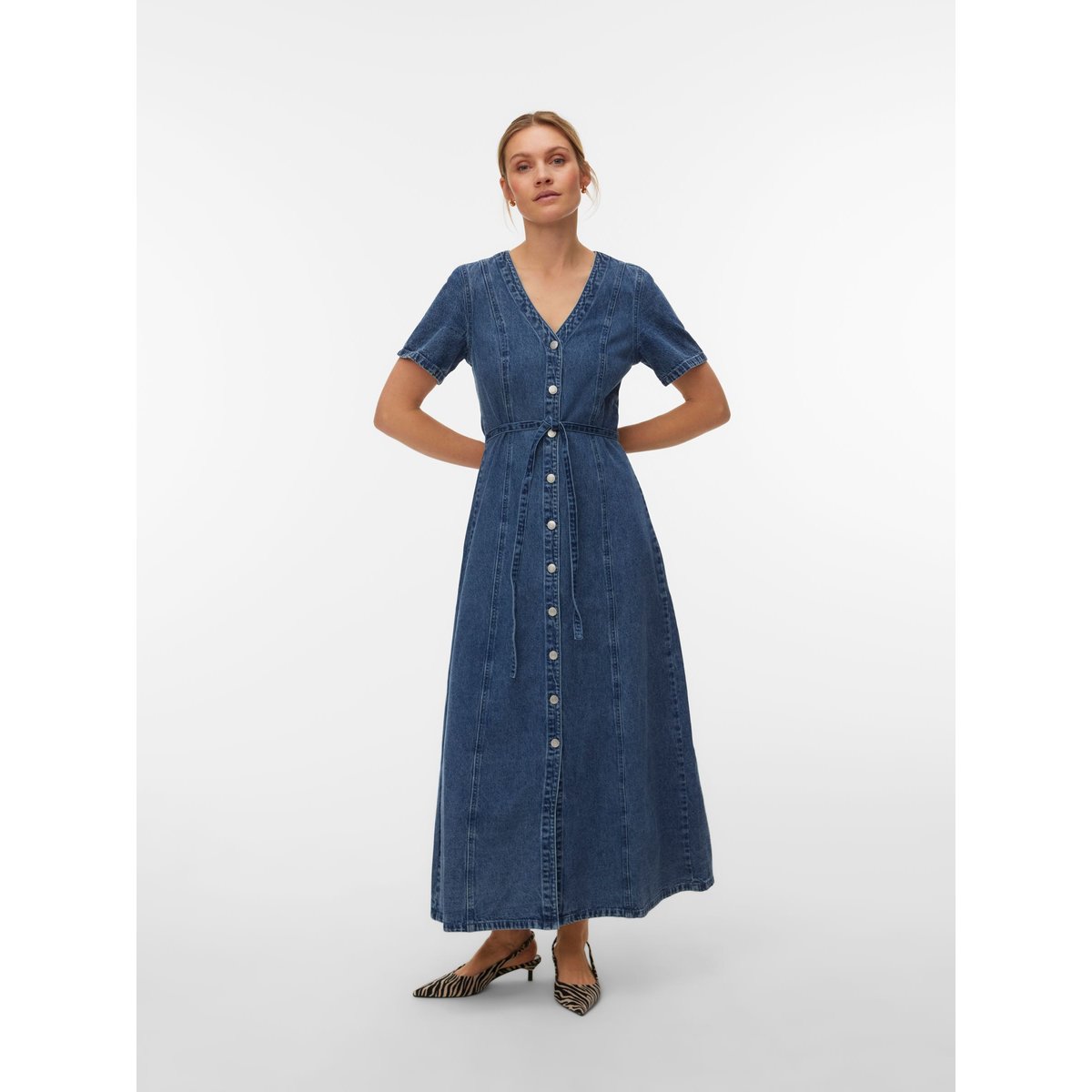 Robe En Denim medium blue denim, VERO MODA