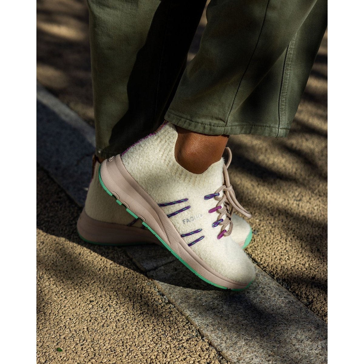 Running HEARTWOOD blanc et vert clair, FAGUO
