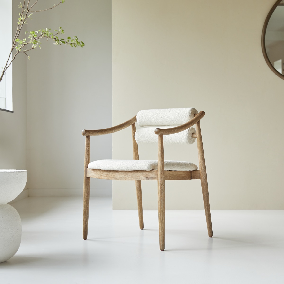 Fauteuil en Acacia massif, COLOMBE beige, TIKAMOON
