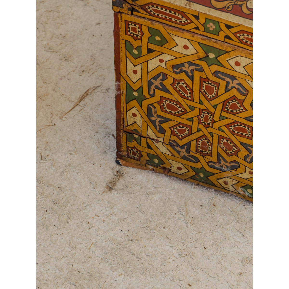 Coffre en bois à motifs Lucien N°148 - Bon état vert, DEBONGOUT