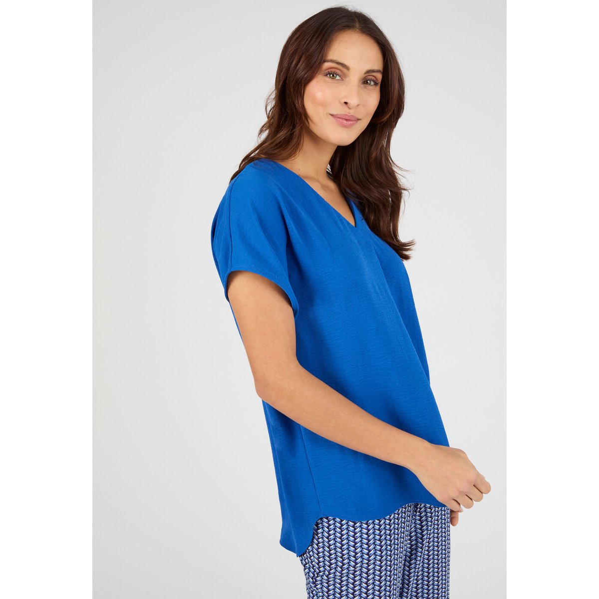 Blouse satinée effet reliefé bleu, DAMART