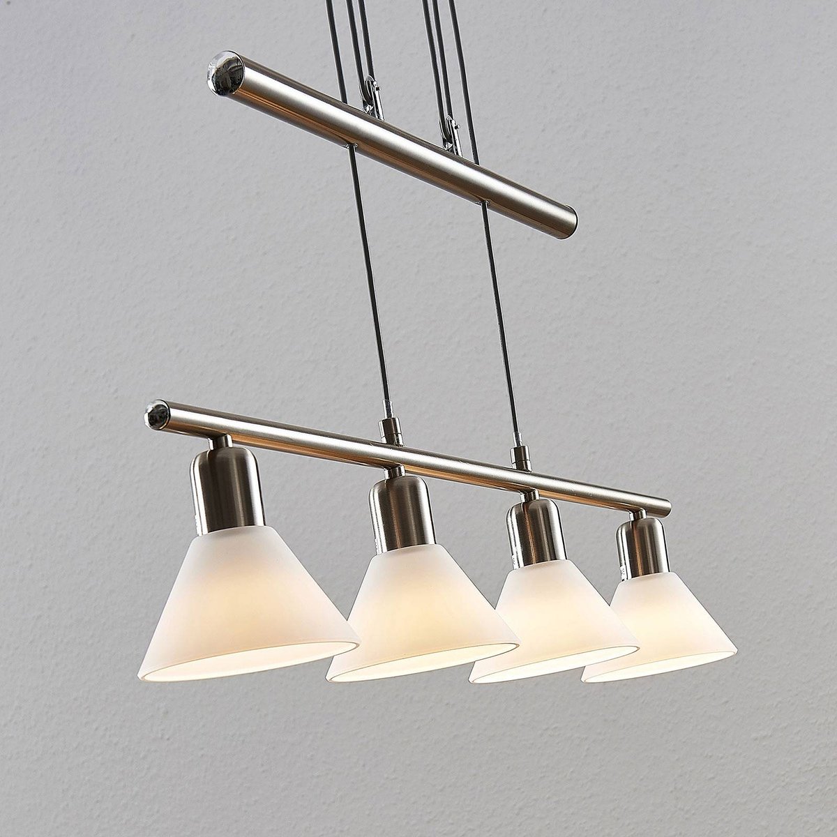 Suspension en métal moderne, Delira blanc, nickel satiné, LINDBY