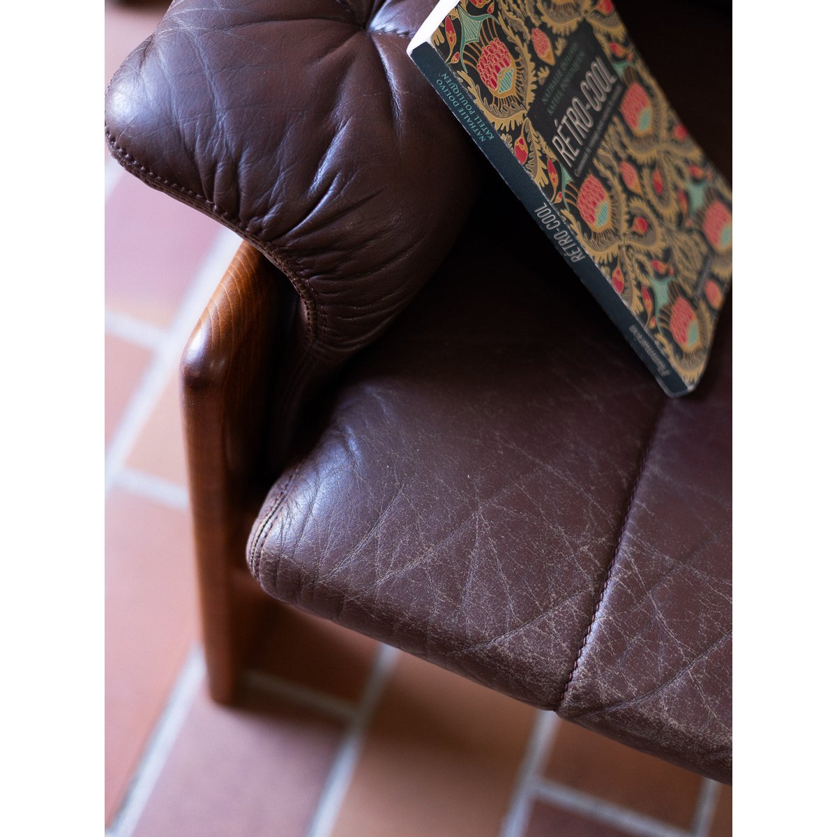 Banquette 3 places Clara N°147 - Bon état marron, DEBONGOUT