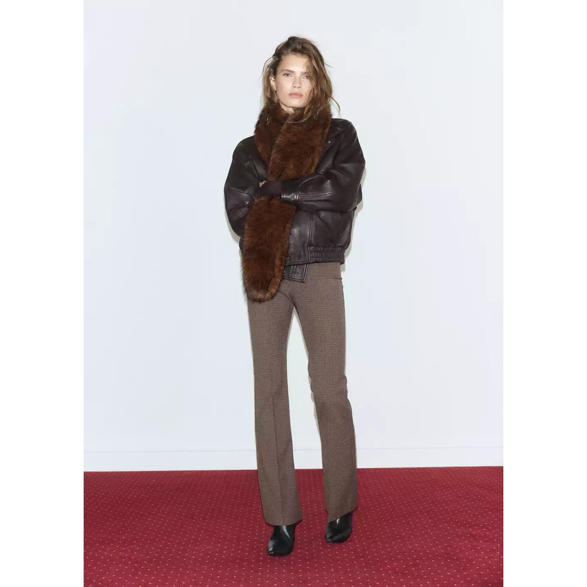 Pantalon ajusté pied-de-poule marron moyen, MANGO