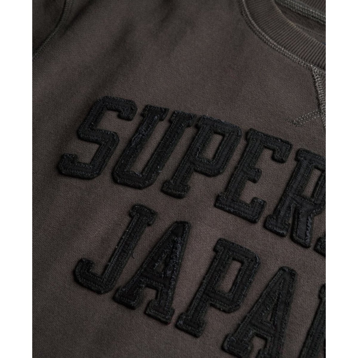 Sweatshirt Vintage Athletic Tonal Col Rond noir délavé, SUPERDRY