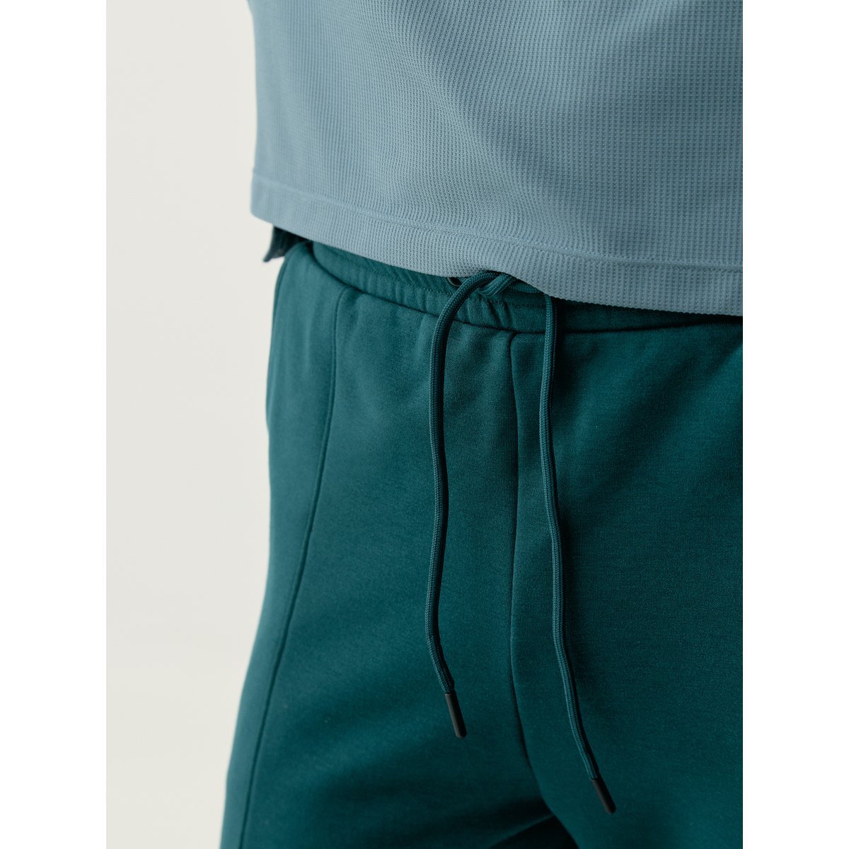 Pantalon de sport Performance Athleisure JUCAR vert, BORN