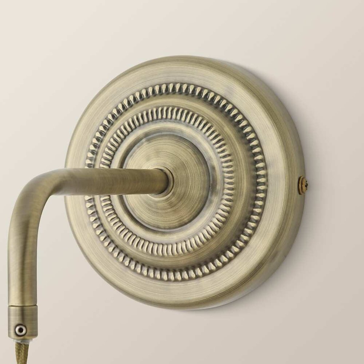 Horton Adjustable Scallop Wall Light brass, SO'HOME