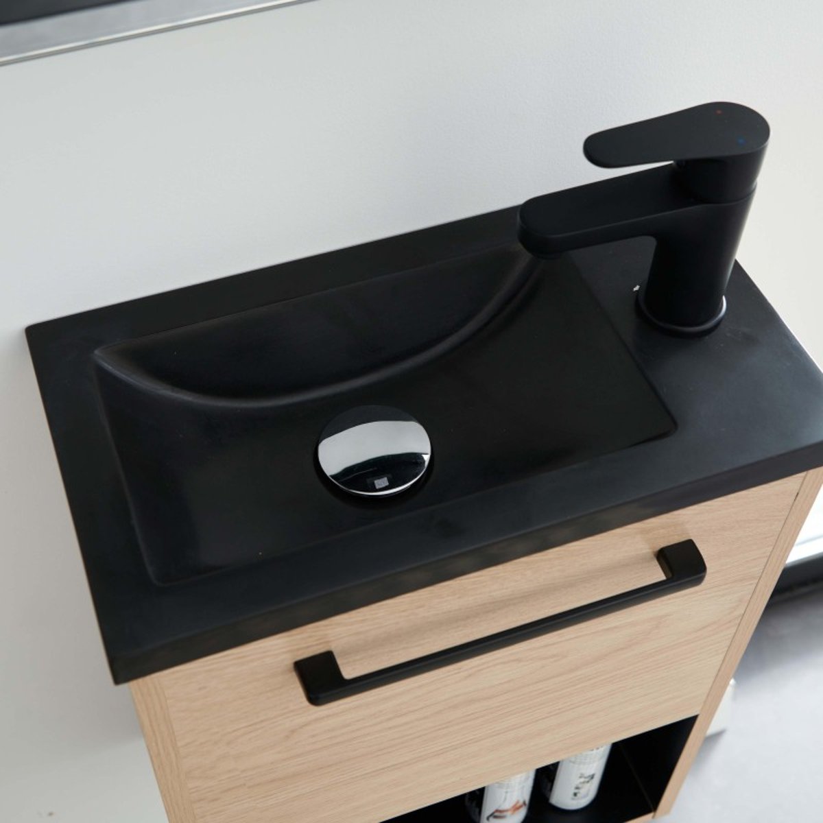 Ensemble lave-mains avec niche, robinet et miroir tablette NIKA chêne et noir, MOB IN