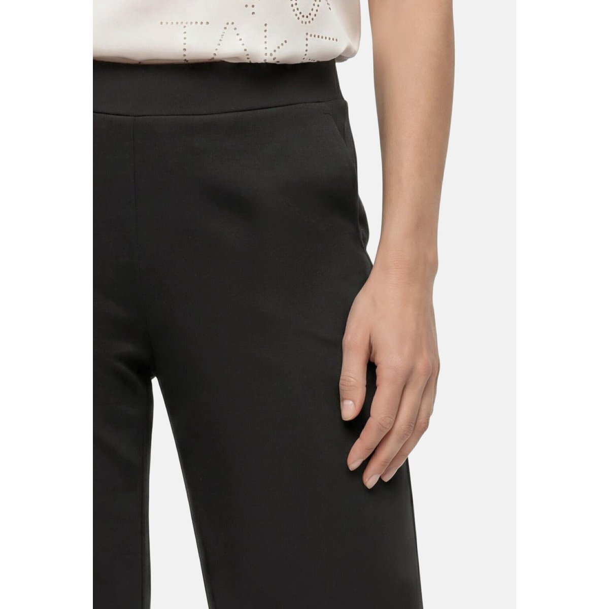 Pantalon à enfiler à poches extérieures noir, BETTY BARCLAY