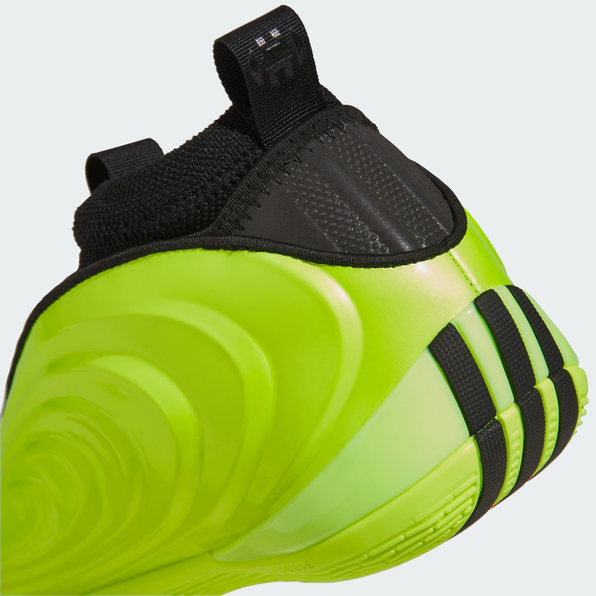 Chaussure Harden Volume 10 Chaussure Harden Volume 10 hi-res yellow / core black / lucid orange, adidas Performance