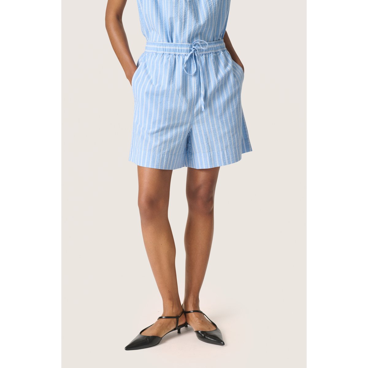 Shorts casual bleu vista blue blanc rayé, SOAKED IN LUXURY