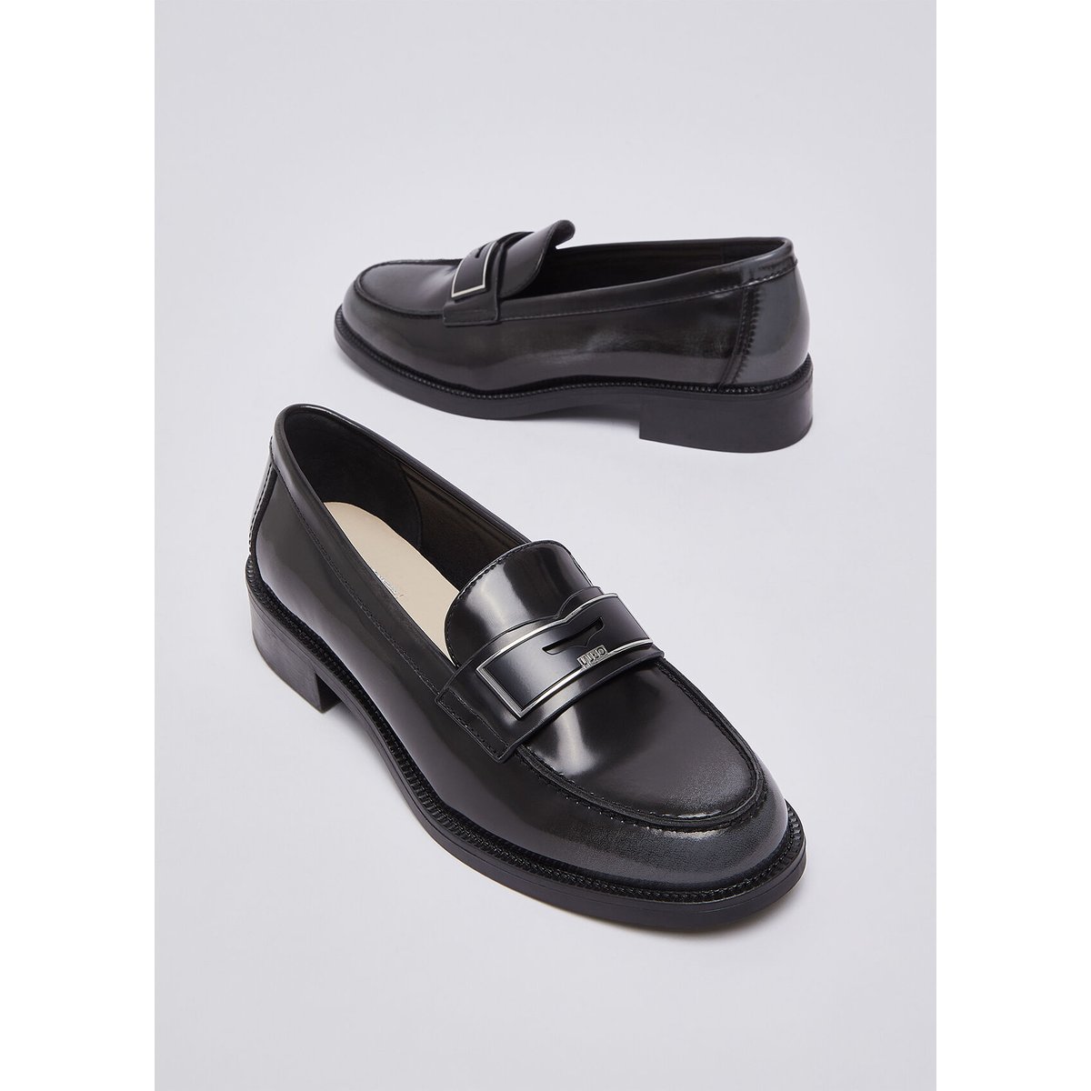 Mocassins en cuir brossée noir et gris, LIU JO