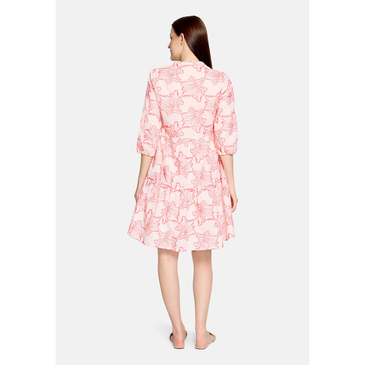 Robe à volants à broderies rosé/pink, BETTY & CO