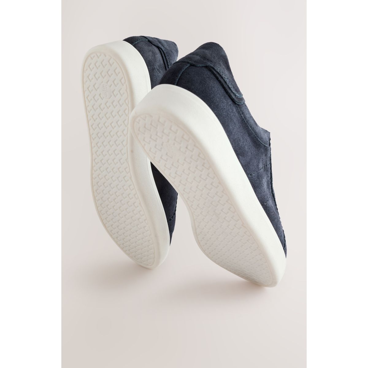 Baskets en cuir haut de gamme sans lacets Signature bleu marine, NEXT