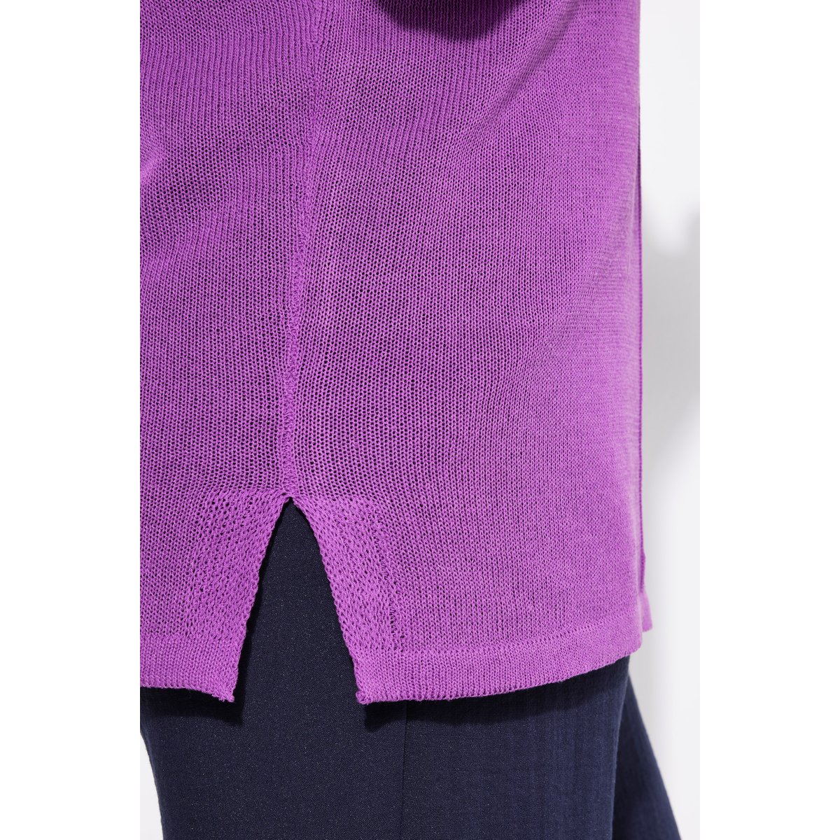 Pull oversize à couture fantaisie. Col V violet, ULLA POPKEN