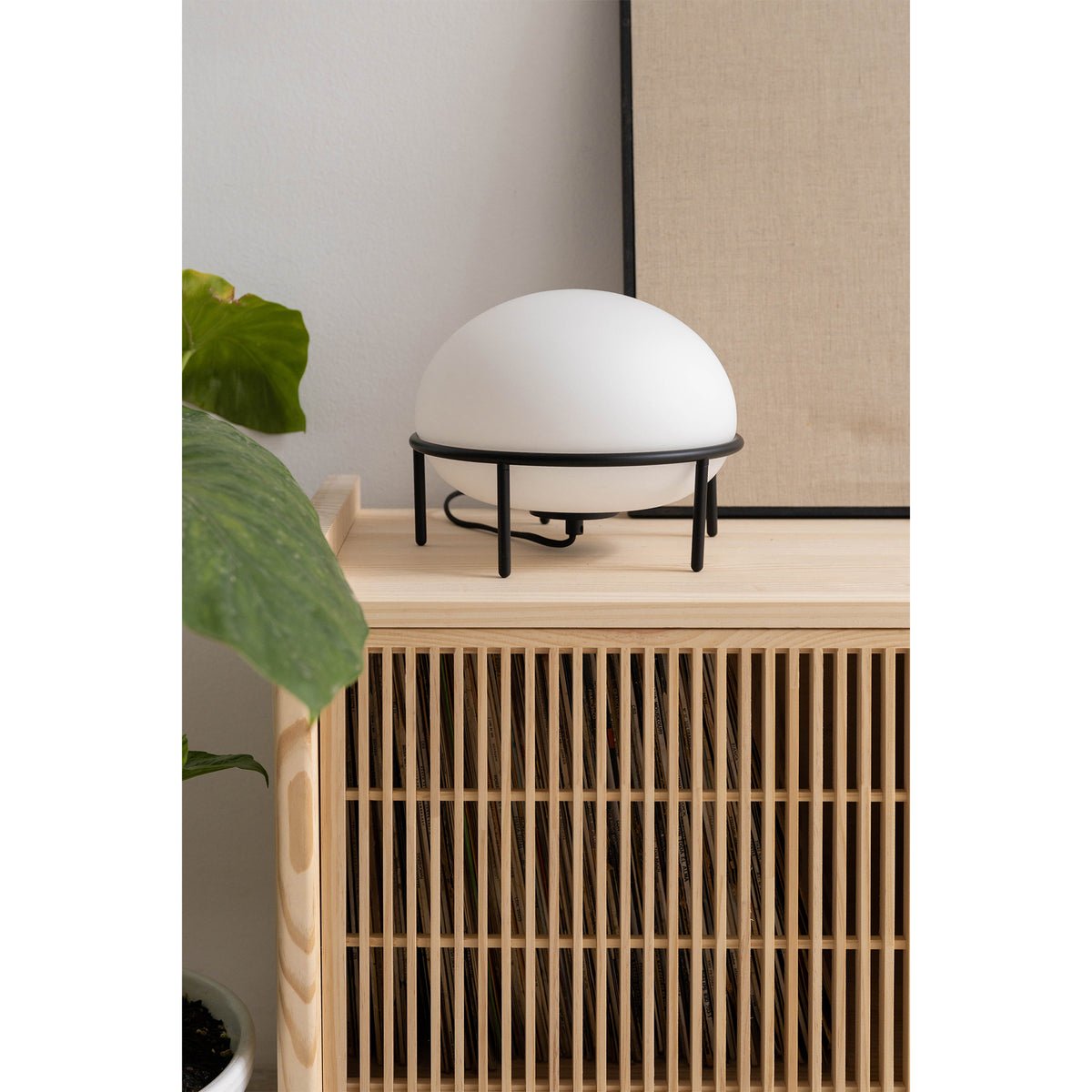Meuble TV en pin massif verni MENDIA MOYEN bois clair, NAAN FURNITURE