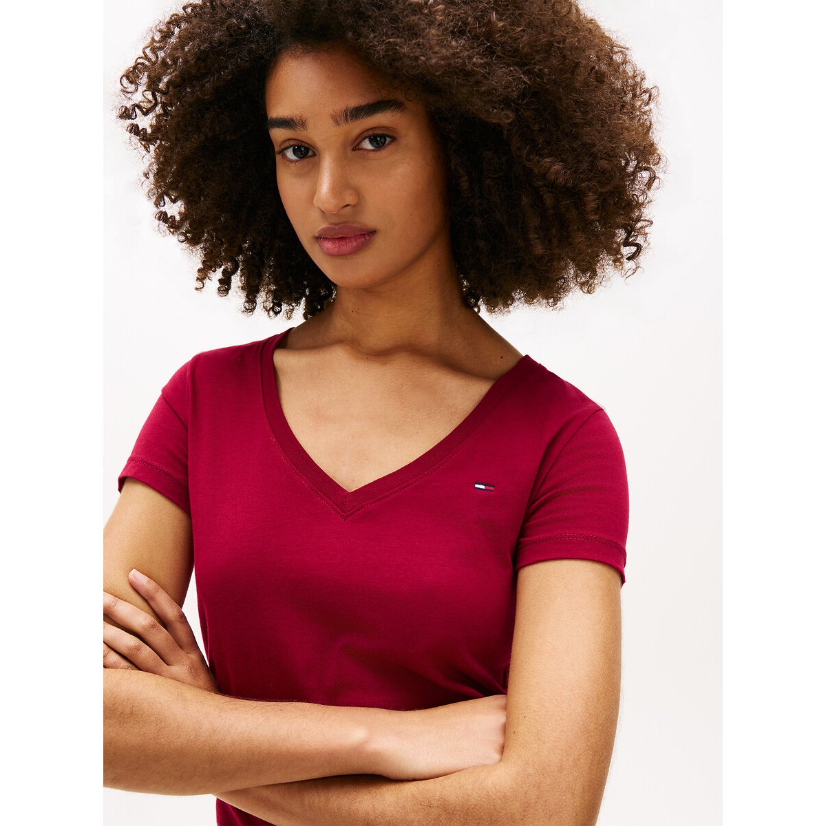 T-shirt col V, manches courtes cerise, TOMMY JEANS