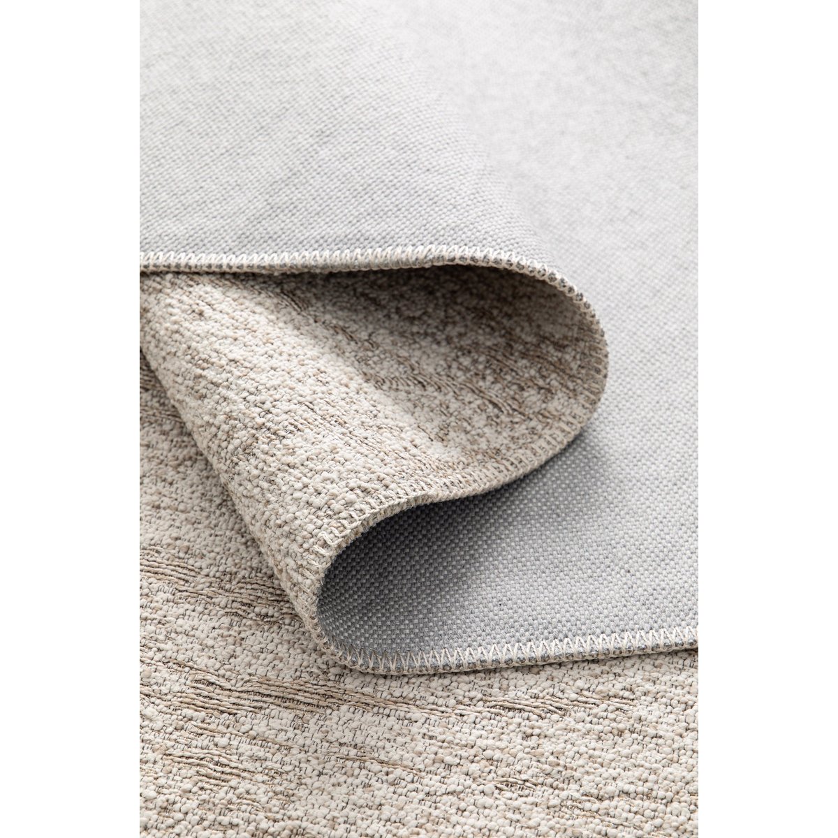 Tapis texturé aux tons naturels CLIFF beige sable, AFK LIVING