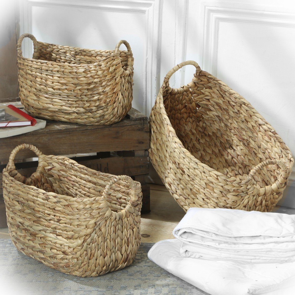 Panier en Jacinthe d'eau avec poignées - L46xP27xH27 beige, CALICOSY