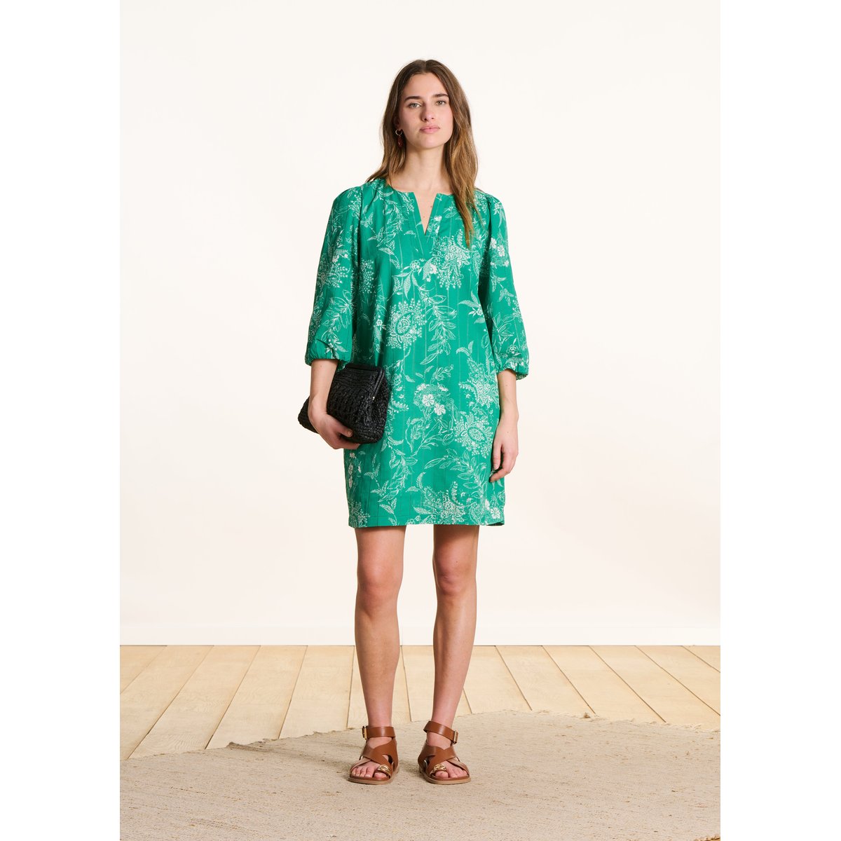 Robe courte fleurie en voile de coton biologique vert ruisseau, LA FEE MARABOUTEE