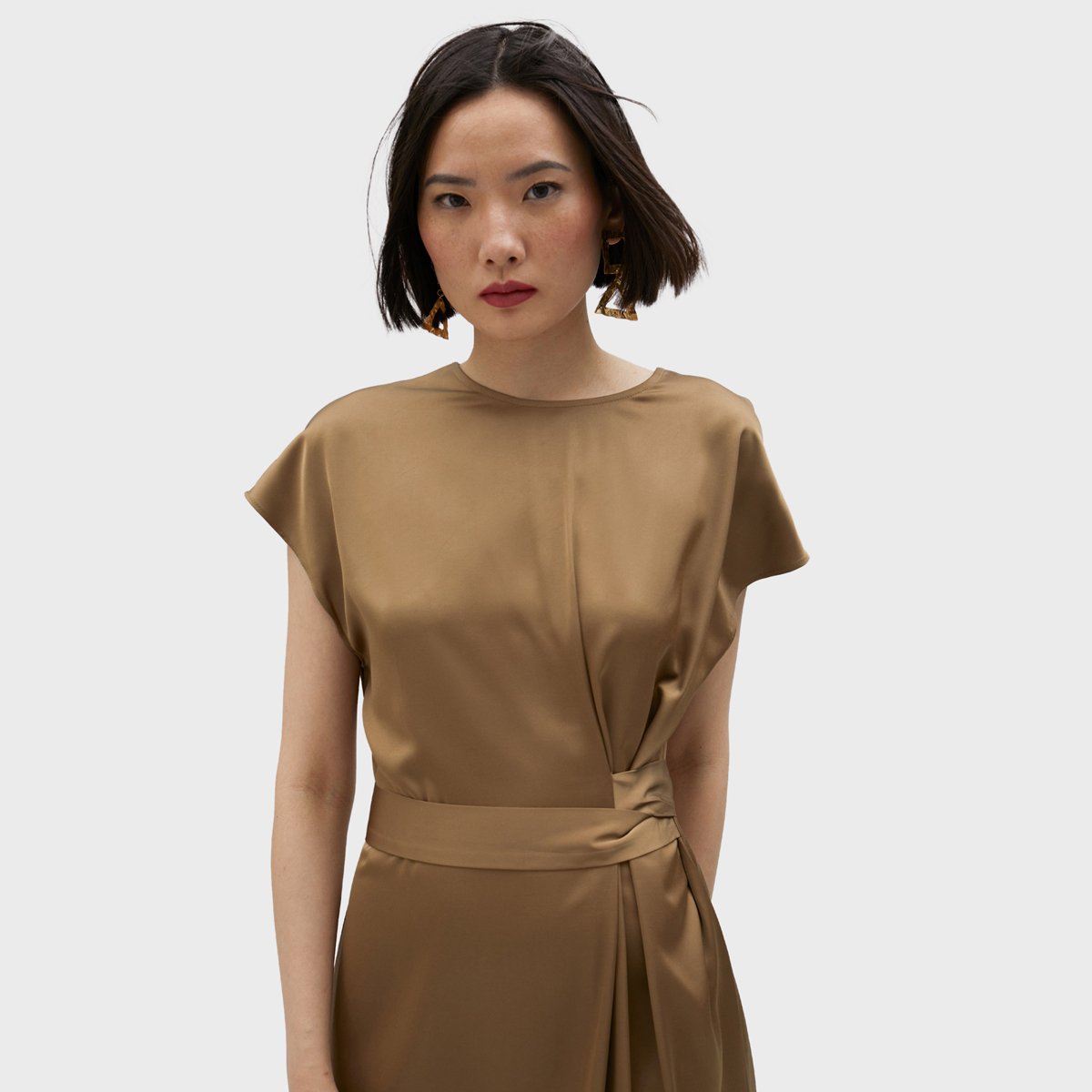 Robe longue ceinturée à manches courtes bronze, LOLA CASADEMUNT