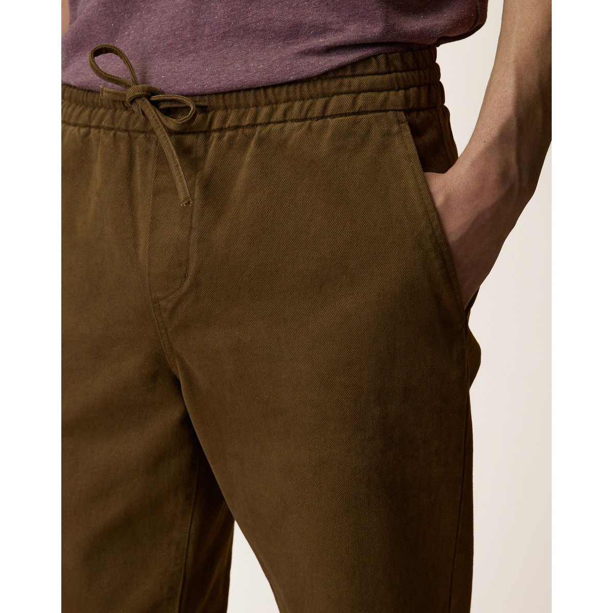 Pantalon élastique en tissu sergé vert olive foncé, FAGUO