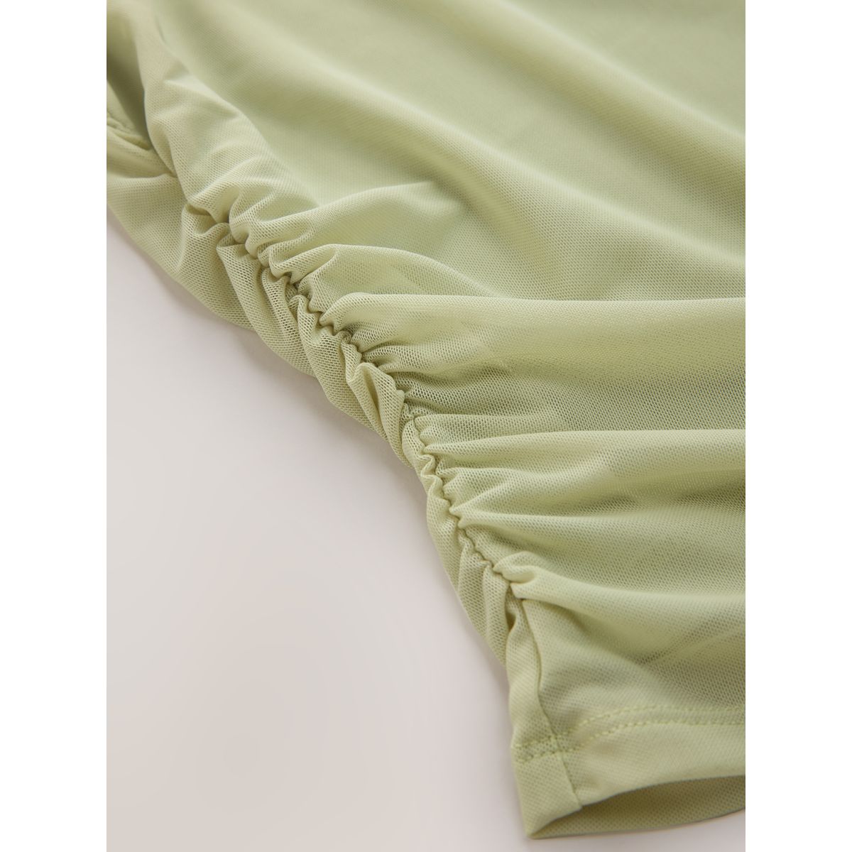 Haut effet cape asymétrique en mesh vert sauge, NEXT
