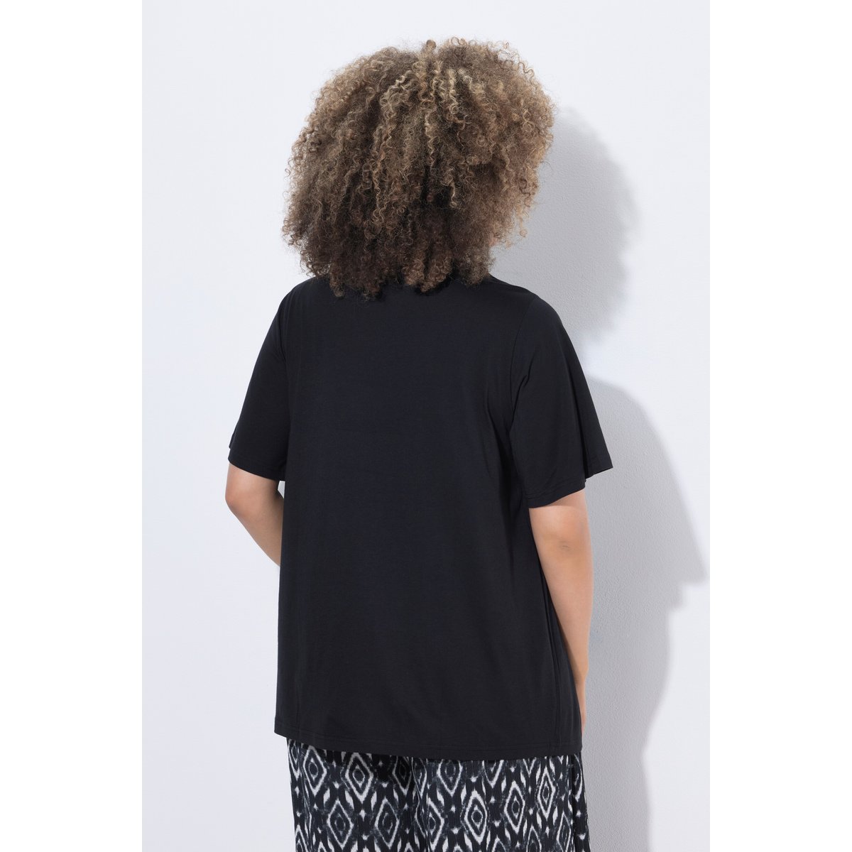 T-shirt en modal mélangé avec imprimé noir, ULLA POPKEN