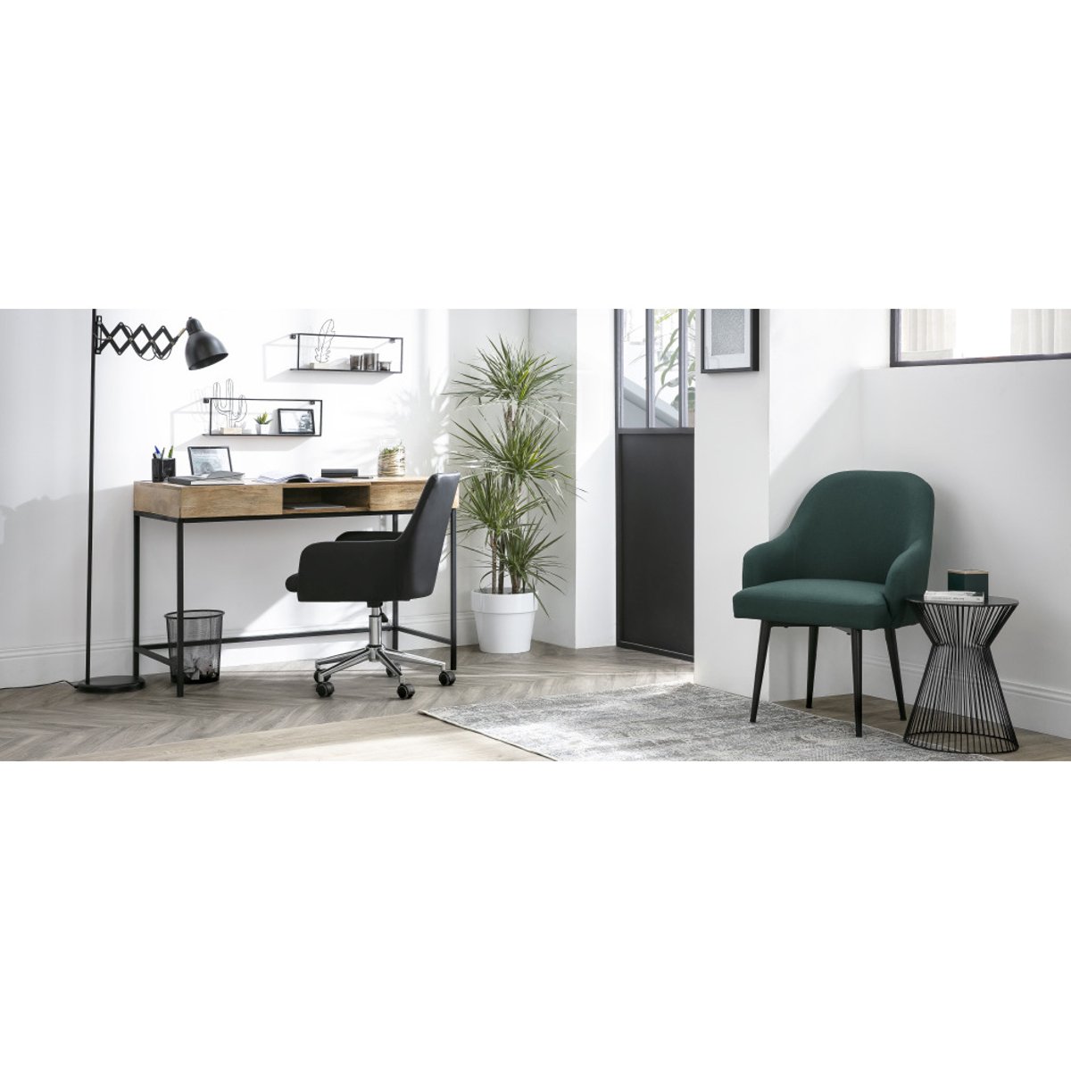Bureau à rangements industriel bois manguier massif et métal noir L118 cm YPSTER bois clair / noir, MILIBOO