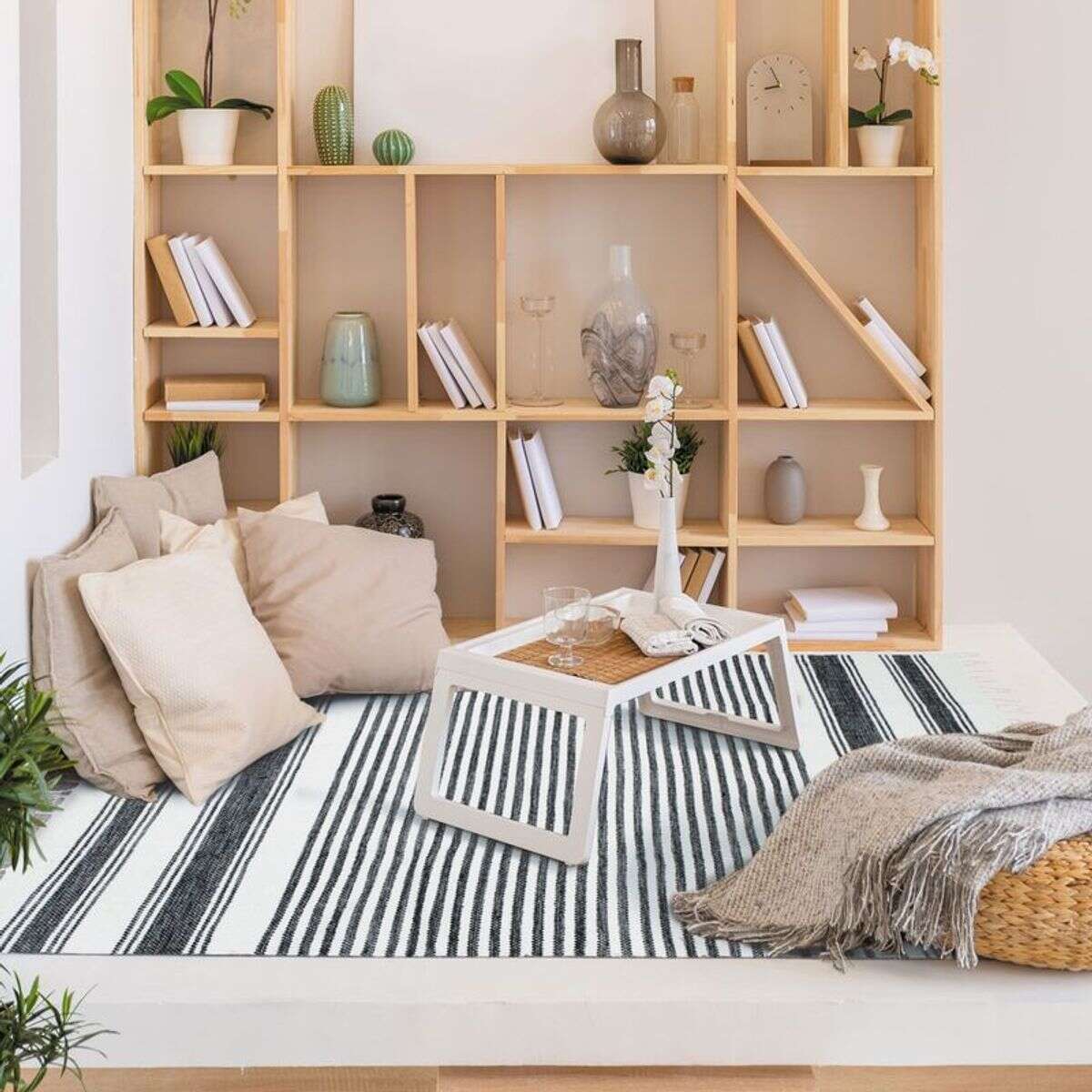 Tapis salon artisanal en coton noir gris blanc, THE DECO FACTORY