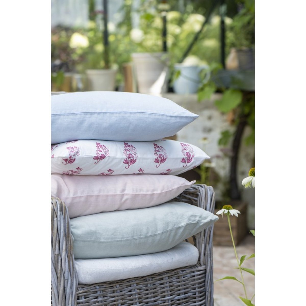 Housse de coussin coton fleurs rose, IB LAURSEN