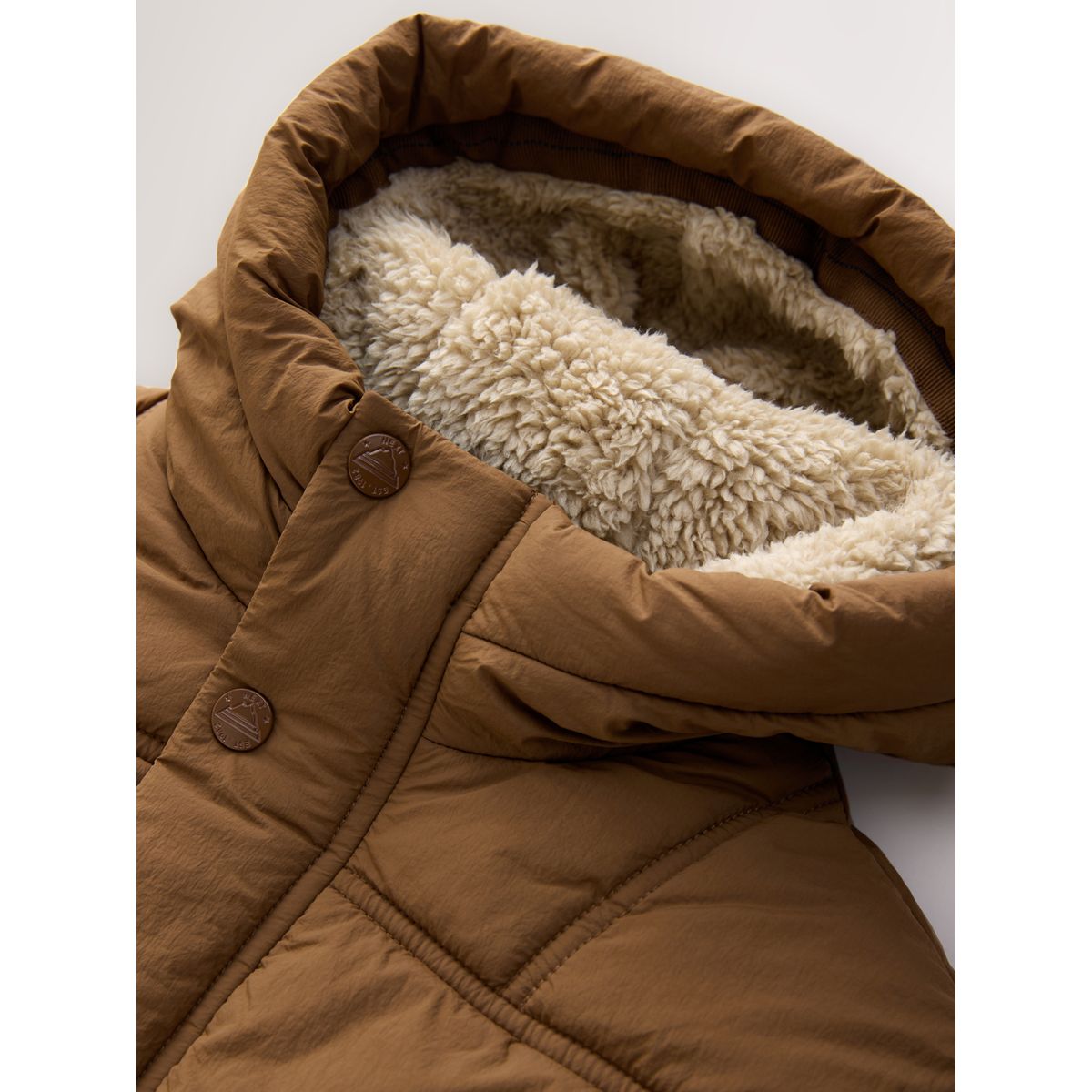 Manteau imperméable rembourré en peau lainée marron, NEXT