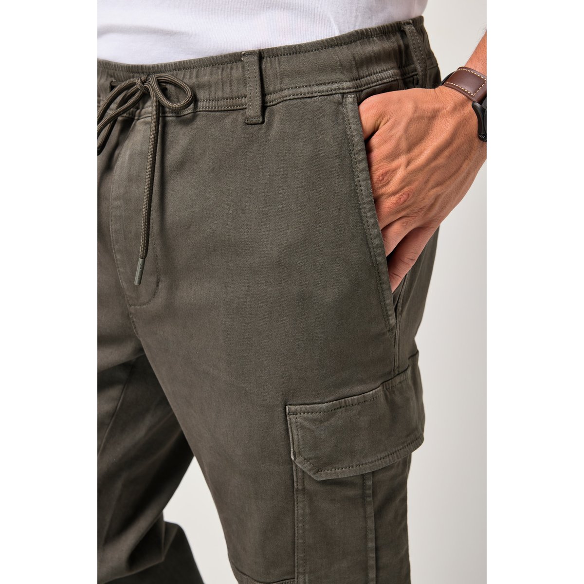 Pantalon cargo FLEXNAMIC®, nombreuses poches vert marais, JP1880