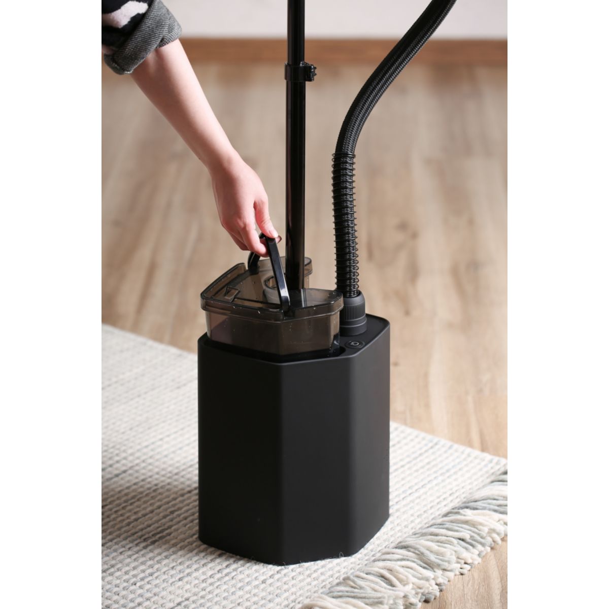 Défroisseur vapeur EUHG100B Daily couleur unique, STEAMONE