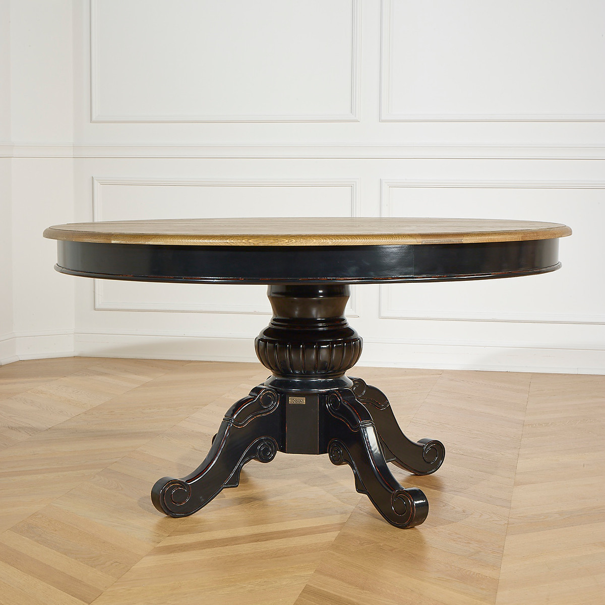 Table ovale en chêne 1 rallonge 6/8 couverts AMBOISE noire, ROBIN DES BOIS