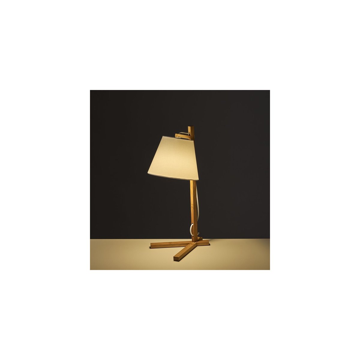 Lampe Design à Poser en Bambou et Abat-jour en Tissu Blanc - H50cm blanc, WADIGA