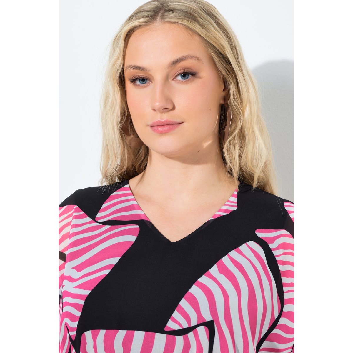 Blouse en mousseline doublée, motif nœuds noir, ULLA POPKEN