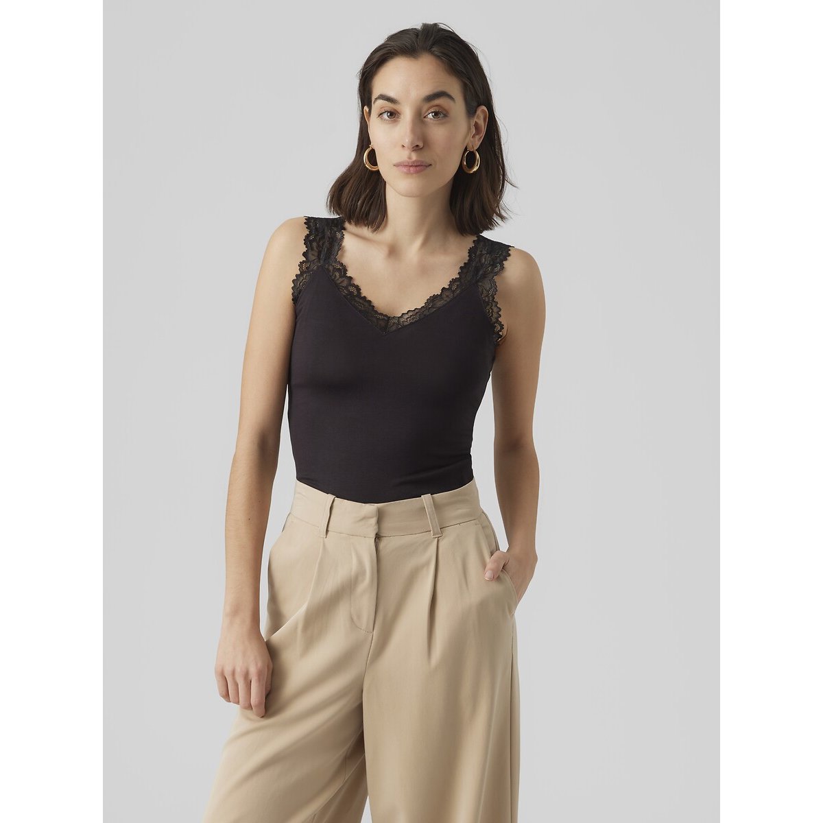 Débardeur bretelles larges avec dentelle noir, VERO MODA