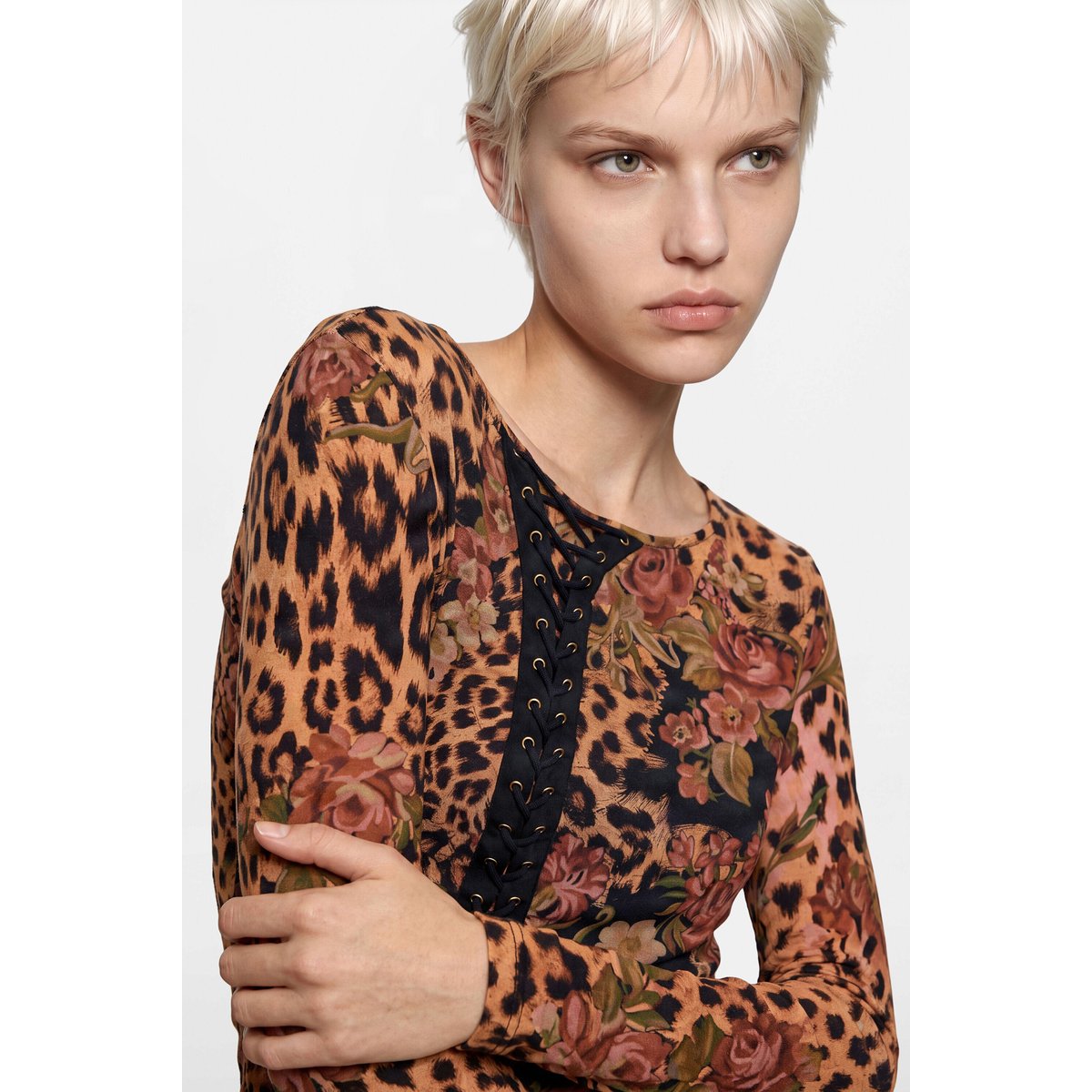 T-SHIRT EN MAILLE IMPRIMÉE marron, DESIGUAL