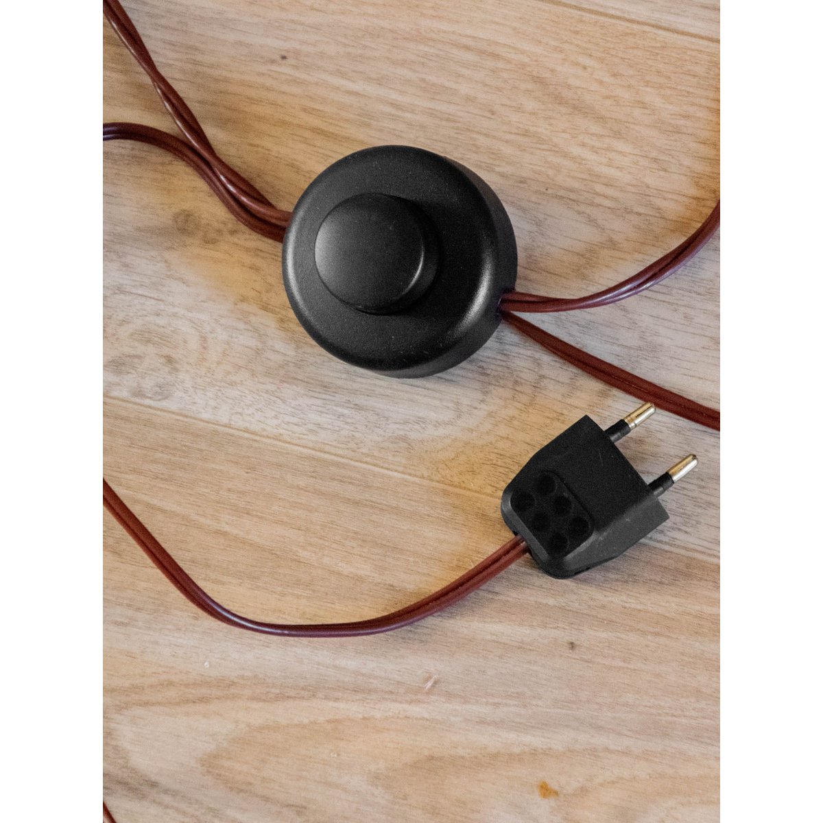 Lampadaire années 50 en bois Julien N°346 - Bon état bois foncé, DEBONGOUT
