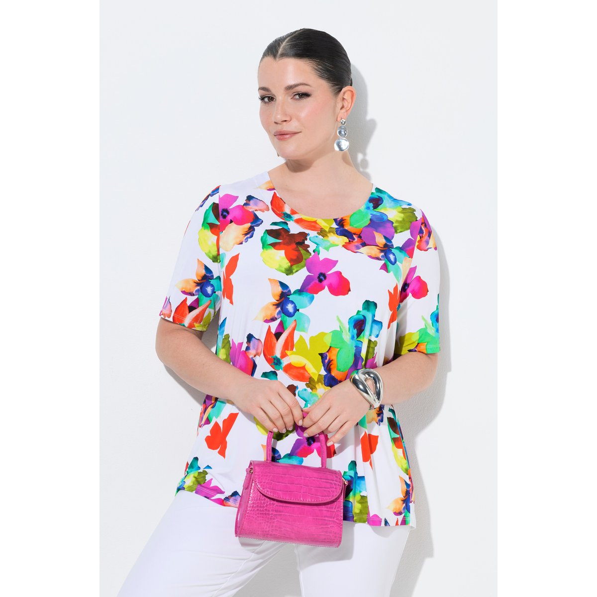 T-shirt au tombé fluide. Motif floral. Col blanc neige, ULLA POPKEN
