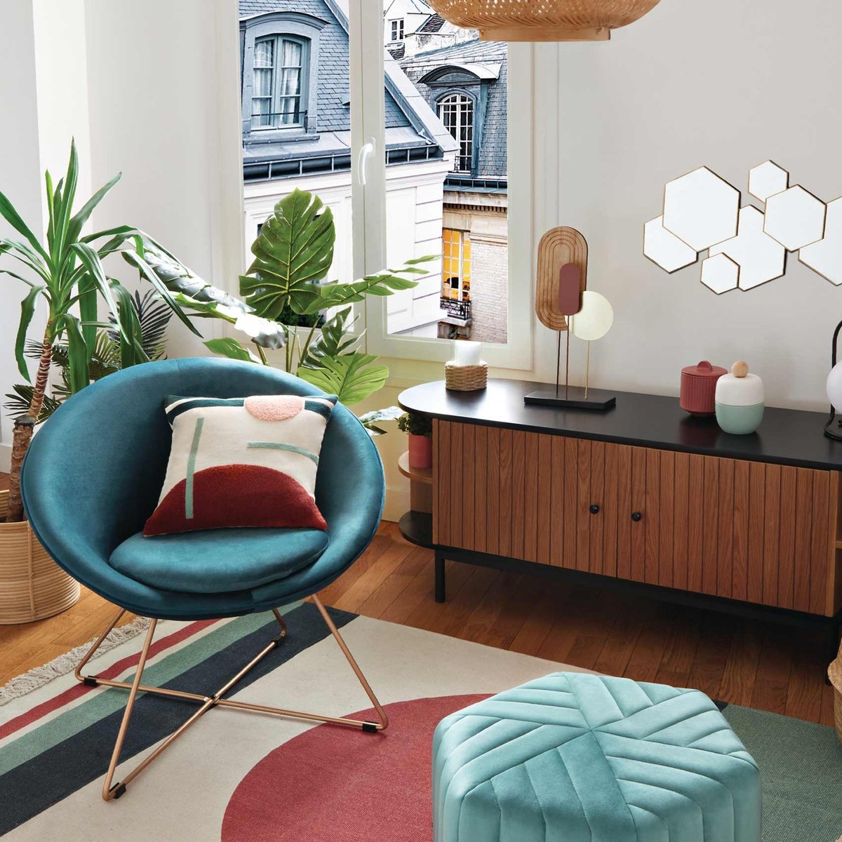 Fauteuil rétro en velours piètement métal EVAN bleu, ATMOSPHERA