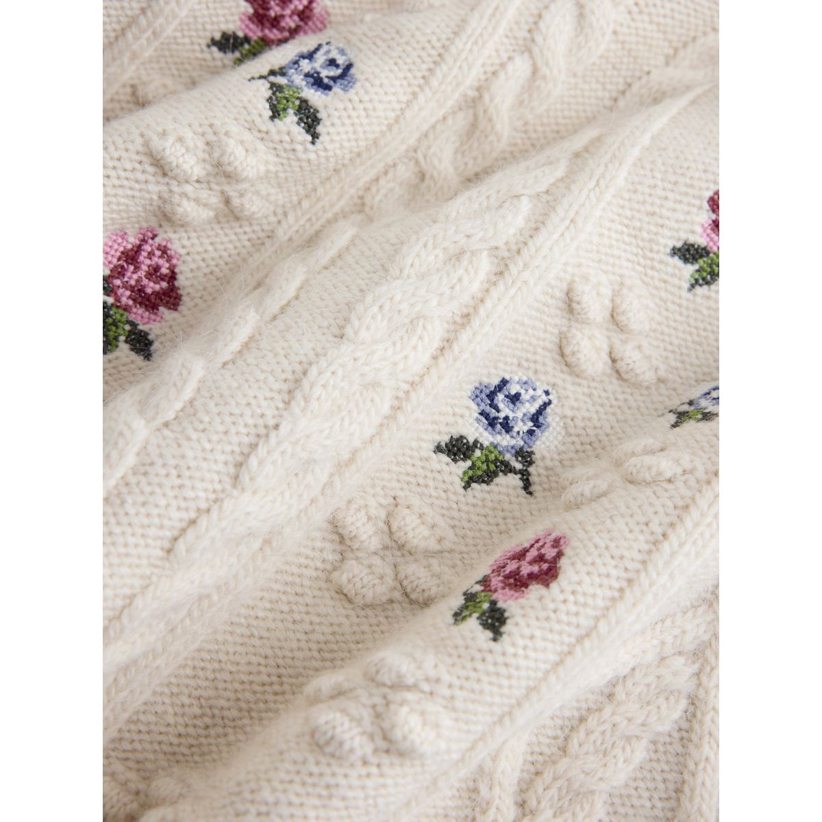 Pull en maille torsadée à broderie florale écru, NEXT